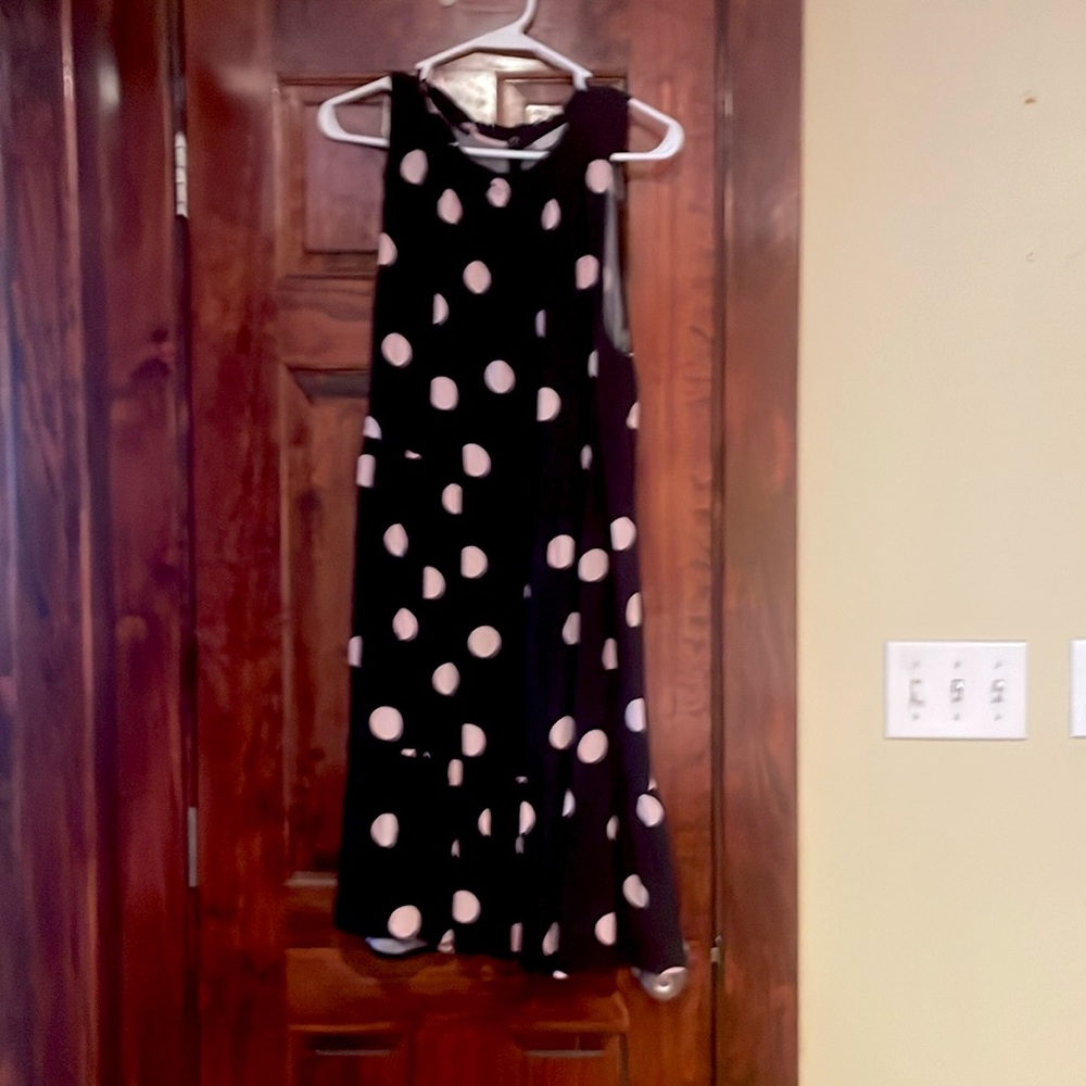 Loft sleeveless swing dress ruffled neck barely worn. Rayon fabric